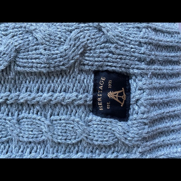 Tube scarf - Picture 3 of 3